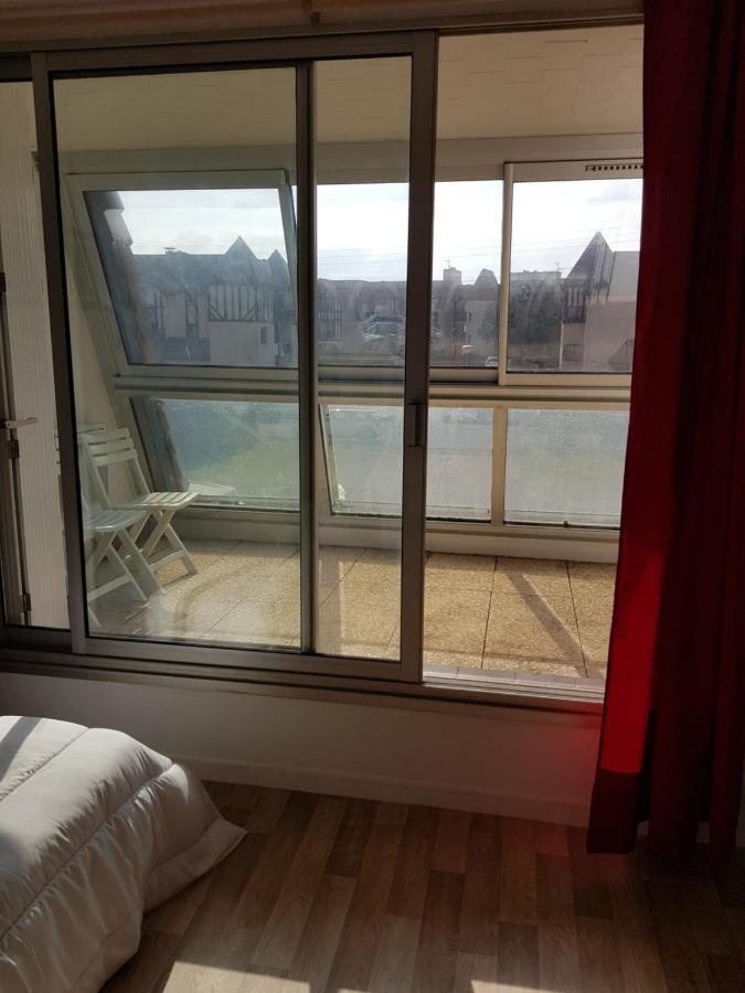 Studio Front De Mer Apartment Уистреам Екстериор снимка